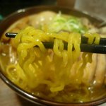 虎龍 - 味噌（全部のせ）：麺