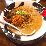 紅胡麻 - にんにく担々麺(2辛)960円+100円