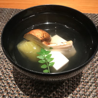 やすい - 松茸、胡麻豆腐、冬瓜の椀物