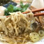 塩ラーメンの麺