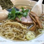 塩ラーメン味玉のせ