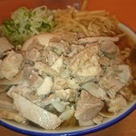ケンチャンラーメン - 小盛り濃い口油普通細切れチャーシュー煮たまごクン