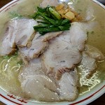 ふくちゃんラーメン - 初のチャーシュー麺！凄い！