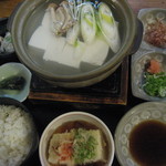 くらま温泉 - 湯豆腐定食1500円
