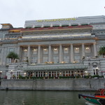 Post Bar - 2017.08 川から見たフラトンホテル