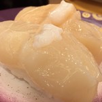 回転寿し トリトン - ほたて (270円)