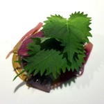 レフェルヴェソンス - 森のむこうに／狩りの記憶〜　夏鹿のロティとムール貝、茗荷、茄子、大葉、青梅