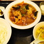 Shanhai Tei - 日替わり定食(冬瓜と豚肉の醤油煮)
