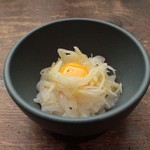 ワンズ バイ ソスウ - いかそうめん、根セロリとうずらの卵