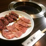 焼肉 姜家 - 上、上ハラミ680円、下和牛カルビ780円