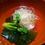 紀風 - ハマグリの真薯，ワカメ，菜の花のお椀