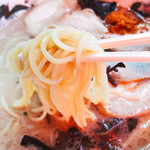 玉龍 - 麺が特徴的