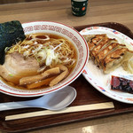 浜北軒 - 浜松餃子と醤油らーめんのセット990円