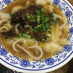 生記山西刀削麵 - 小辛牛肉麺