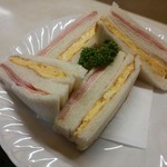 洋食いしだ - ミックスサンドイッチ　￥４５０