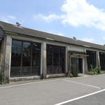 東風新意食堂 - 古い建物をリフォーム