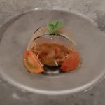 クッチーナ イタリアーナ ガッルーラ - 吉良産加藤農園の　”極め”　フルーツトマトと三河湾師崎の　”サヨリ”　の冷製カッペリーニ