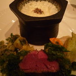 アクア パッツァ - 岩手・短角牛のタリアータと野菜のビール衣フリット