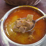 ALTIN DILIM - Fleischsuppeは牛肉がいっぱい
