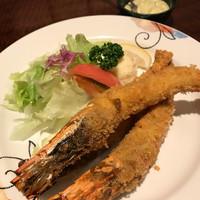 赤坂 津つ井 総本店 - エビフライ、1840円（外税）。2本に見えますが3本ありました。