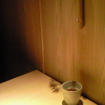 Onzoushi Matsuroku-Ya - 【'11/03/17撮影】店内の個室の風景です