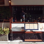 チンクエ イカリヤ - お店の玄関付近（2017年7月）