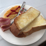 ホリデーアフタヌーン - 朝食のパン
