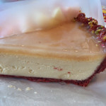 キル フェ ボン 仙台 - ベイクドチーズと桃のコンポートタルト