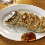 鈴木屋 - 焼き餃子250円