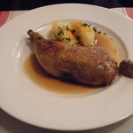 ポワソンルージュ - とりもも肉のコンフィ　マスタードソース