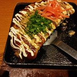 Uotami - ふわとろ山芋の海鮮モダン焼