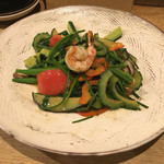 れんげ料理店 - 海老と地野菜のオイスター炒め（950円）