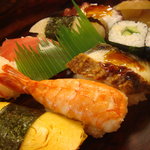 Sushi Fujita - にぎりランチには、巻きが2本付いてます。