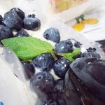 フルーツショップ青森屋 - 鈴木農園ブルーベリーとピオーネ