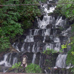 大自然の里 吾妻庵 - 滝の下で食事です