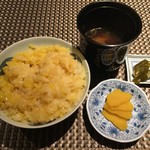 座屋 - 土佐ジローの卵かけご飯