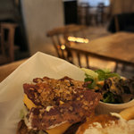 バーガーマニア - ブラウンシュガーベーコンチーズバーガー（3月限定）