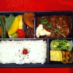 Sutekihausu Akane Ya - 【ハンバーグ弁当】2160円。ボリューム満点で大変人気があります！