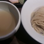 つけ麺一燈 - 貝と昆布の冷やし細つけそば(蜆)