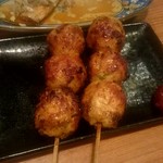 Yakitori Tasuku - 名物ジャンボつくね：250円