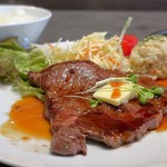 鳥取和牛 因幡の国守 - 肉汁たっぷり特選牛ロースステーキ