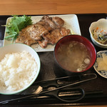 炭火焼 お食事処 おかん - 