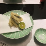 和匠よし乃 - 鱧の赤海胆挟み揚げ