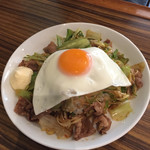 Cafe LIGHT KICK - 牛ごはん目玉焼きのせ