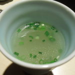 博多華味鳥 - 鶏出汁の優しいスープ