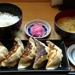 Teppangyouzasakabaichan - 鉄板餃子酒場 いちゃん ＠ときわ台 ランチ ビック餃子定食 税込650円 ご飯少な目でお願い