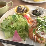 スリーリトル バーズ カフェ - 