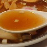 自家製麺 うろた - スープ。リフト(^-^)/