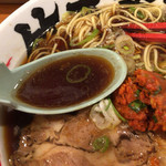 竹本商店 札幌煮干センター - スープと辛味ペースト