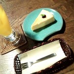 創-HAJIME-cafe - ヘルシー美味しさ♪このチーズケーキをワンホール食べてみたい〜!!